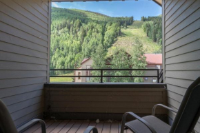 Cimarron Lodge 33 by AvantStay Ski-InSki-Out Property in Complex w Two Hot Tubs